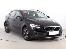 Czarny Używany 2018 Volvo V40 CC Kombi | 49 999 zł (Dobra cena)