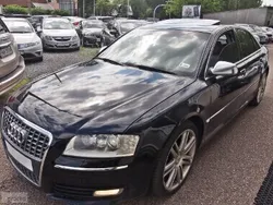 Czarny Używany 2006 Audi S8 Sedan/Limuzyna | 49 900 zł