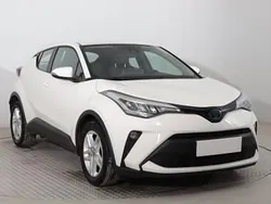 Biały Używany 2022 Toyota C-HR SUV | 92 999 zł (Uczciwa cena)