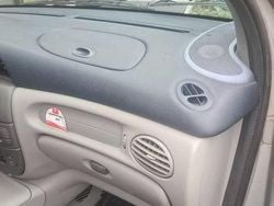 Srebrny Używany 1999 Renault Scénic Minivan | 3000 zł (Uczciwa cena)