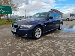 Niebieski Używany 2010 BMW 220 Kombi | 21 999 zł