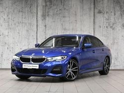Portimao blue metallic metalizowany Używany 2019 BMW 320 Shadowline Sedan/Limuzyna | 99 800 zł (Super Cena)