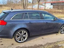 Szary Używany 2010 Opel Insignia Kombi | 19 500 zł (Drogi)