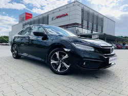 Crystal black p. Używany 2019 Honda Civic Executive Sedan/Limuzyna | 76 700 zł (Uczciwa cena)