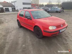 Czerwony Używany 1998 VW Golf IV Hatchback | 3490 zł (Uczciwa cena)