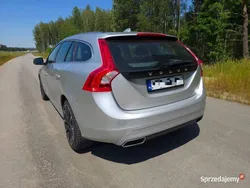 Srebrny Używany 2015 Volvo V60 Ocean Race Kombi | 38 900 zł (Dobra cena)