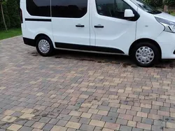 Biały Używany 2017 Renault Trafic Van | 63 500 zł (Uczciwa cena)