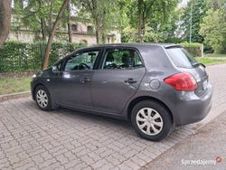 Szary Używany 2008 Toyota Auris Hatchback | 16 500 zł (Uczciwa cena)