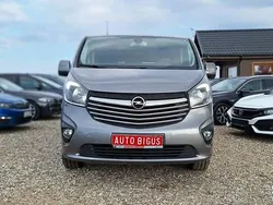 Szary Używany 2019 Opel Vivaro Van | 83 900 zł (Dość drogi)