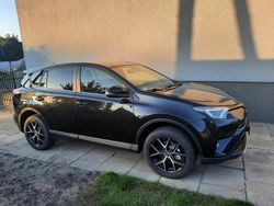 Czarny Używany 2017 Toyota RAV4 SUV | 85 500 zł (Uczciwa cena)