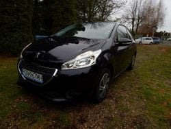 Inny (metalik) Używany 2014 Peugeot 208 Hatchback | 21 999 zł (Dość drogi)