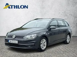 Czarny (metalik) Używany 2020 VW Golf VIII Kombi | 59 800 zł (Uczciwa cena)