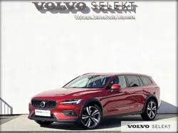 Czerwony Używany 2023 Volvo V60 CC Kombi | 172 900 zł (Dobra cena)