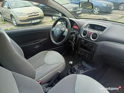 Seledynowy (metalik) Używany 2006 Citroën C2 Hatchback | 4900 zł (Uczciwa cena)
