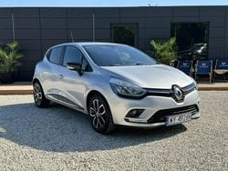 Srebrny (metalik) Używany 2020 Renault Clio V Hatchback | 39 900 zł (Uczciwa cena)