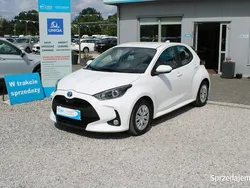 Biały Używany 2021 Toyota Yaris Hybrid Comfort Hatchback | 68 900 zł (Dobra cena)