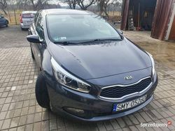 Grafitowy Używany 2015 Kia Ceed 2 Hatchback | 27 900 zł (Uczciwa cena)