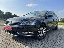 Czarny Używany 2012 VW Passat Highline Sedan/Limuzyna | 38 900 zł (Uczciwa cena)