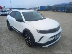 Biały Używany 2023 Opel Mokka SUV | 62 607 zł (Super Cena)