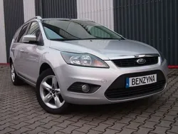 Srebrny (metalik) Używany 2009 Ford Focus Sedan/Limuzyna | 19 900 zł (Dość drogi)