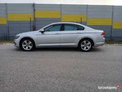 Srebrny Używany 2019 VW Passat Sedan/Limuzyna | 69 900 zł (Uczciwa cena)