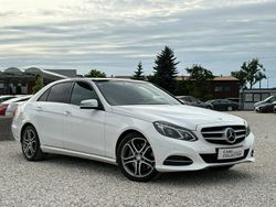 Biały (metalik) Używany 2013 Mercedes E400 Sedan/Limuzyna | 79 900 zł
