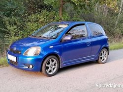 Niebieski Używany 2002 Toyota Yaris Hatchback | 9900 zł