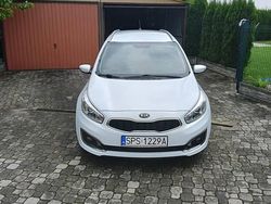 Biały Używany 2015 Kia Ceed Kombi | 32 999 zł (Uczciwa cena)