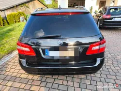 Czarny Używany 2011 Mercedes E250 Kombi | 30 999 zł