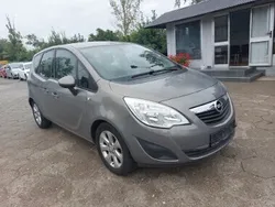 Szary Używany 2011 Opel Meriva Minivan | 16 500 zł
