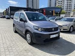 Srebrny Używany 2019 Peugeot Rifter Active Minivan | 45 900 zł