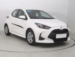 Biały Używany 2024 Toyota Yaris Hatchback | 72 999 zł (Uczciwa cena)