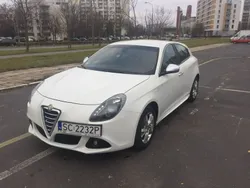 Biały Używany 2010 Alfa Romeo Giulietta Hatchback | 26 500 zł (Dość drogi)