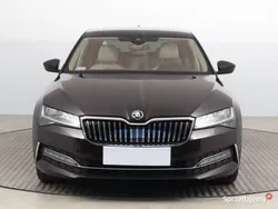 Brązowy Używany 2021 Skoda Superb Sedan/Limuzyna | 111 999 zł (Drogi)