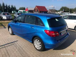 Granatowy Używany 2013 Mercedes 180 Sedan/Limuzyna | 29 900 zł
