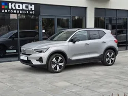 Szary (metalik) Używany 2023 Volvo XC40 SUV | 169 000 zł (Uczciwa cena)