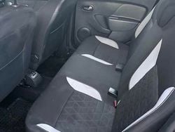 Czarny Używany 2014 Dacia Sandero Stepway Hatchback | 19 900 zł (Uczciwa cena)