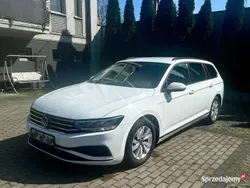 Biały Używany 2021 VW Passat Kombi | 75 000 zł (Uczciwa cena)