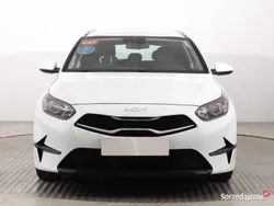 Biały Używany 2021 Kia Ceed Kombi | 62 999 zł (Dobra cena)