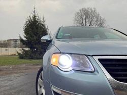 Srebrny Używany 2009 VW Passat Kombi | 14 449 zł (Uczciwa cena)