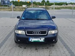 Granatowy Używany 1999 Audi A4 Kombi | 6800 zł (Dość drogi)