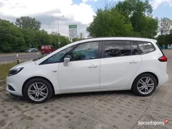 Biały Używany 2017 Opel Zafira Minivan | 37 800 zł (Dobra cena)