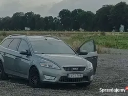 Niebieski Używany 2007 Ford Mondeo Kombi | 15 200 zł