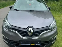Szary (metalik) Używany 2017 Renault Captur SUV | 35 500 zł (Dobra cena)