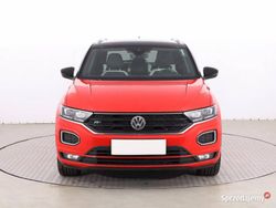 Czerwony Używany 2018 VW T-Roc SUV | 79 999 zł (Dość drogi)