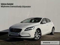 Biały Używany 2018 Volvo V40 | 61 900 zł