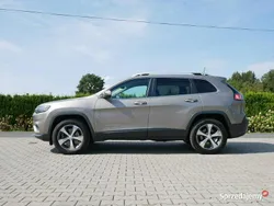 Brązowy Używany 2019 Jeep Cherokee Limited SUV | 85 900 zł (Uczciwa cena)