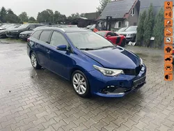 Niebieski ciemny (metalik) Używany 2016 Toyota Auris Kombi | 28 900 zł