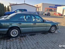 Używany 1994 Mercedes E200 | 18 500 zł