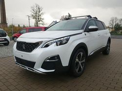 Biały (metalik, perła) Używany 2019 Peugeot 5008 Crossway Minivan | 61 800 zł (Dobra cena)